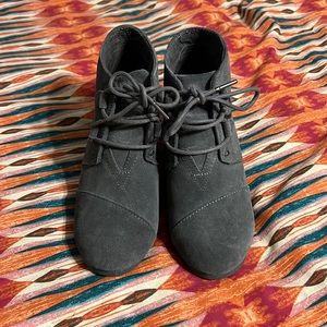 Toms wedge booties